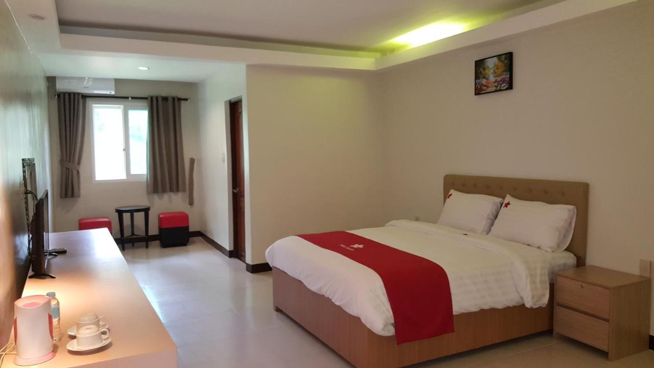Phil Oasis Hotel & Resort Silang Exterior foto