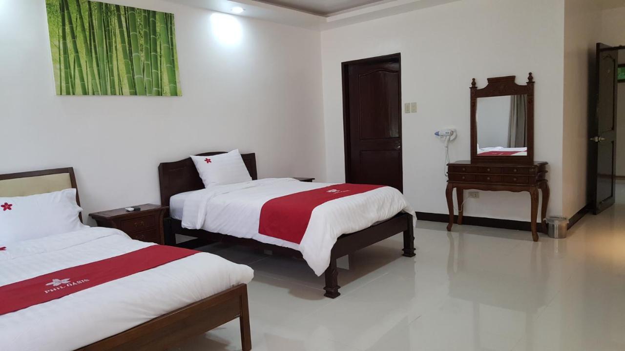 Phil Oasis Hotel & Resort Silang Exterior foto